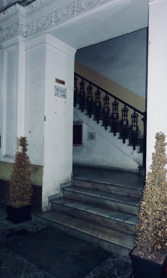Bed and Breakfast Napoli Central Nest Экстерьер фото